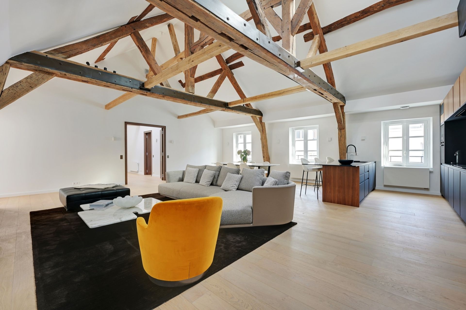 appartement 6 pièces en location sur PARIS (75007)