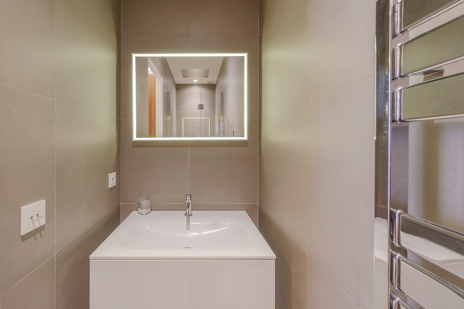 appartement 2 pièces en vente sur PARIS (75008)
