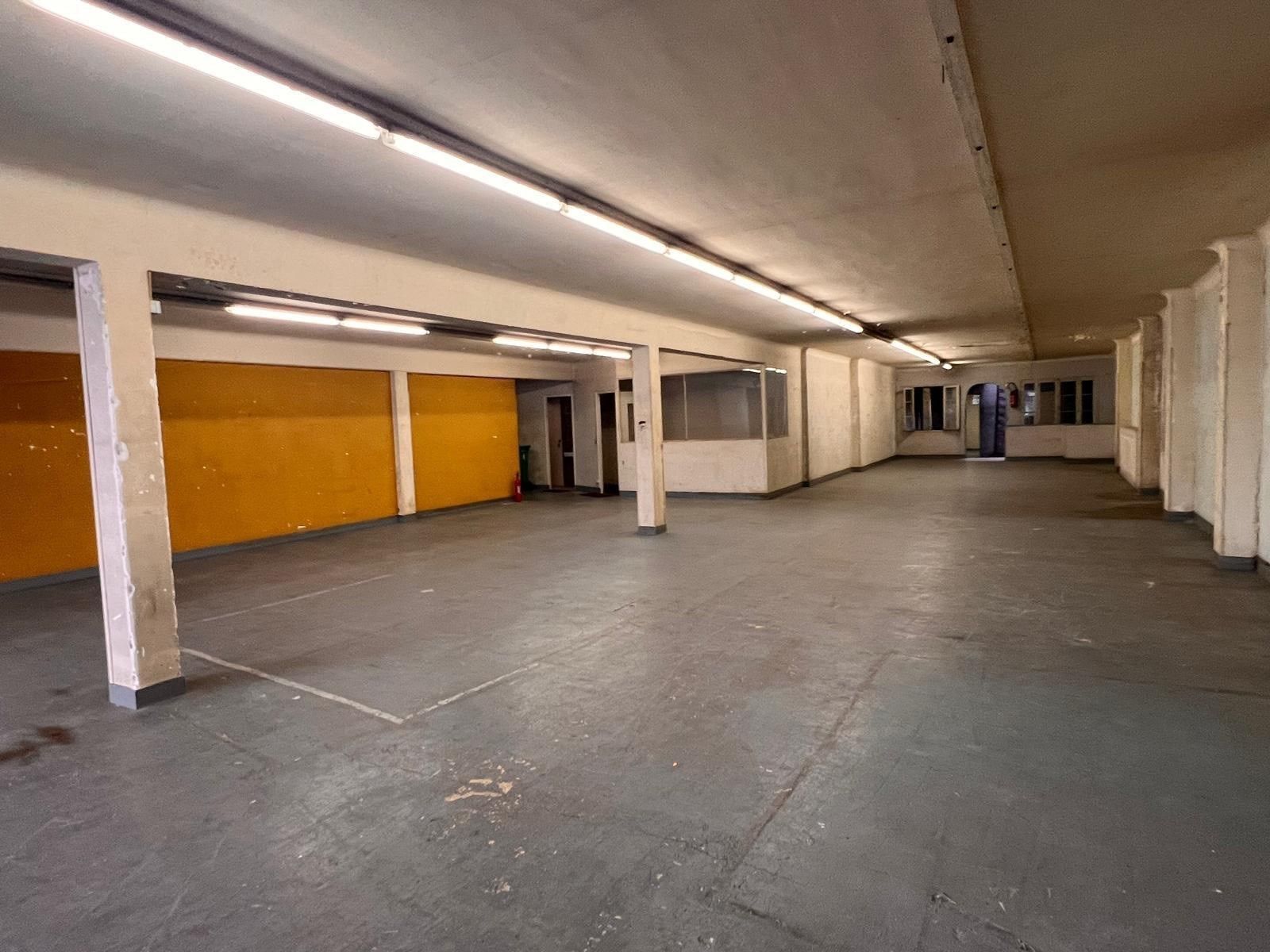 entrepôt en vente sur PARIS (75020)