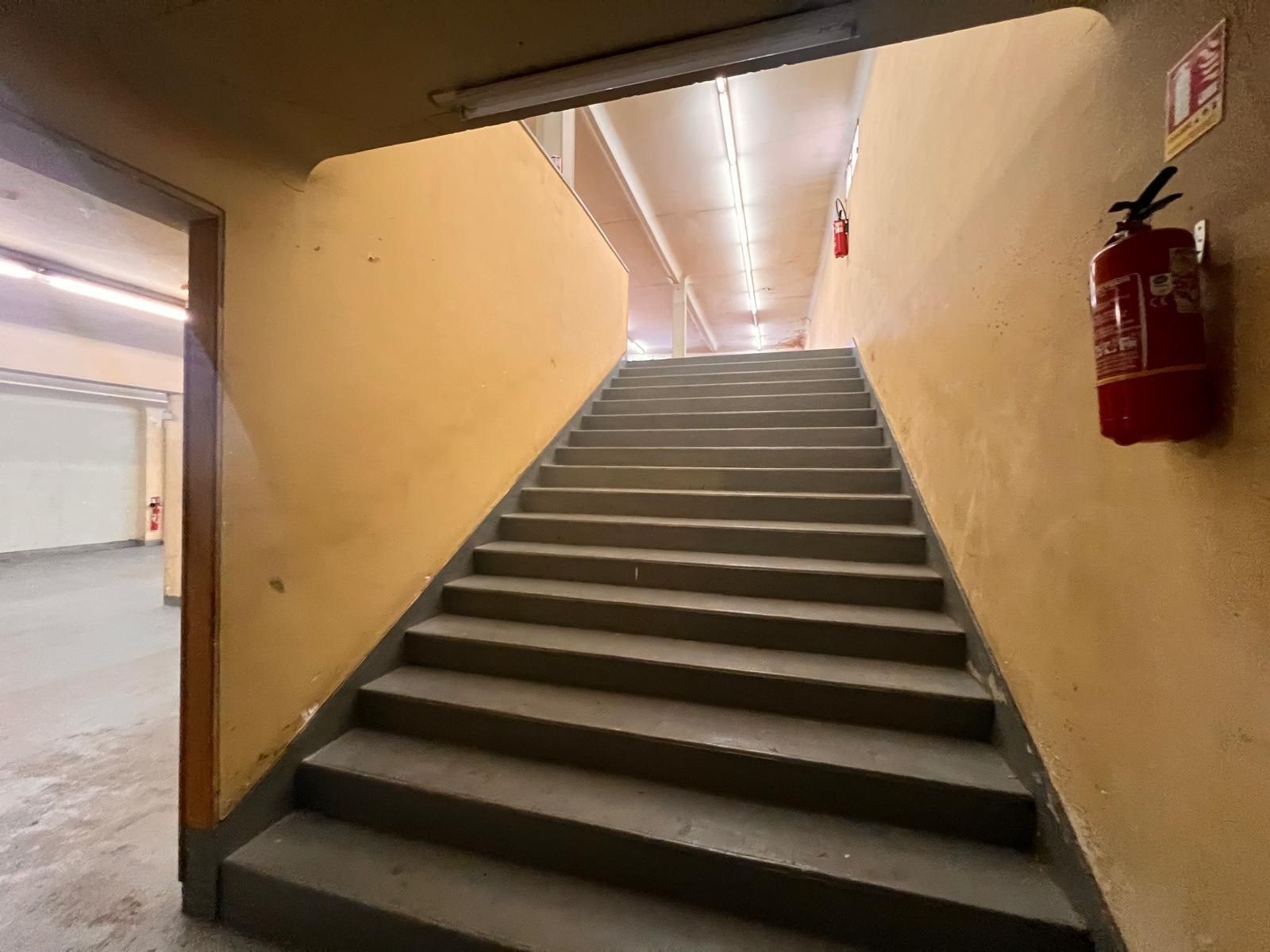 entrepôt en vente sur PARIS (75020)