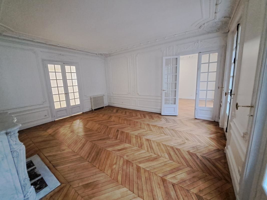 appartement 6 pièces en location sur PARIS (75017)