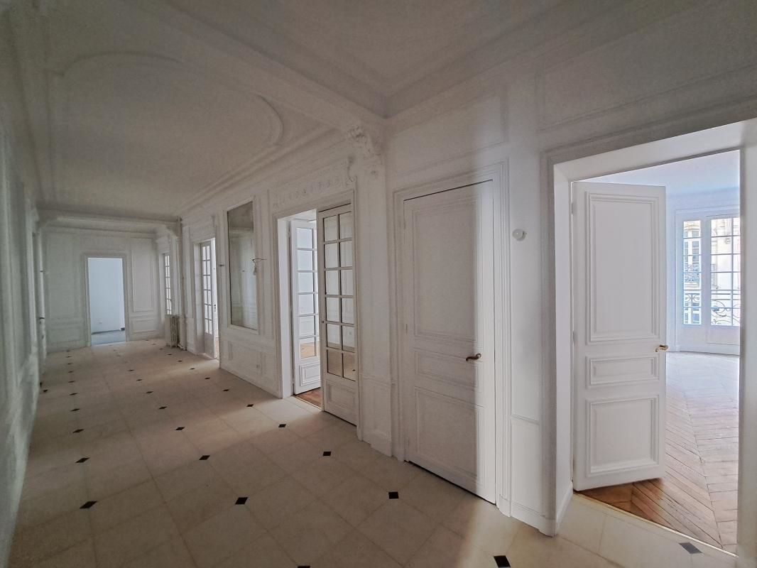 appartement 6 pièces en location sur PARIS (75017)
