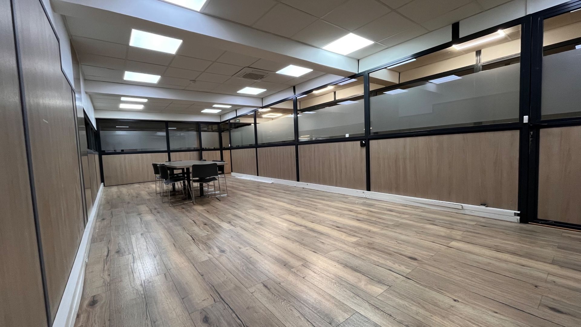 local d'activité en location sur PANTIN (93500)