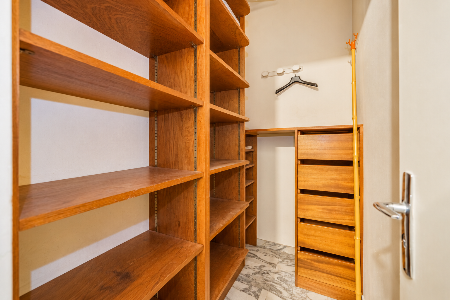 appartement 1 pièce en vente sur PARIS (75116)