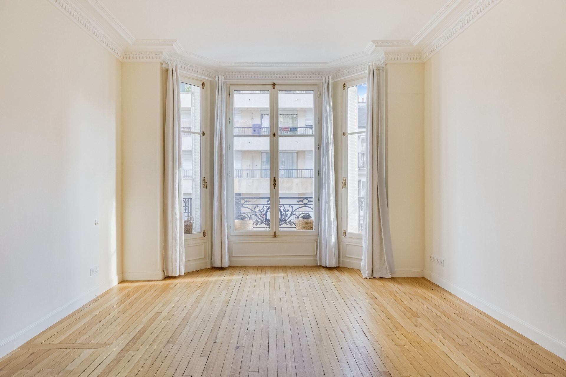 appartement 7 pièces en vente sur PARIS (75007)