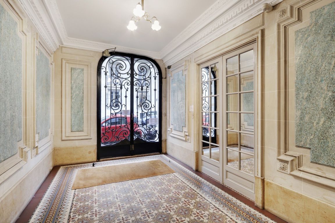 appartement 4 pièces en vente sur PARIS (75017) - Plus de details