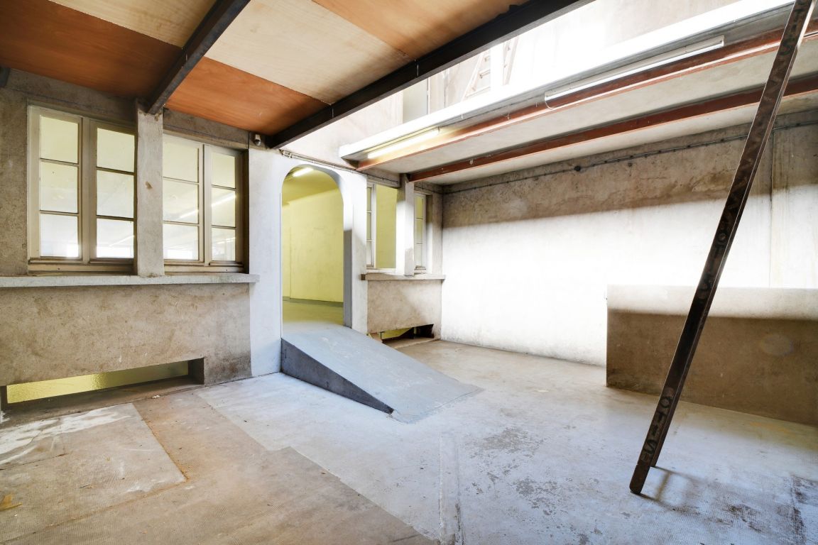 entrepôt en vente sur PARIS (75020) - Plus de details
