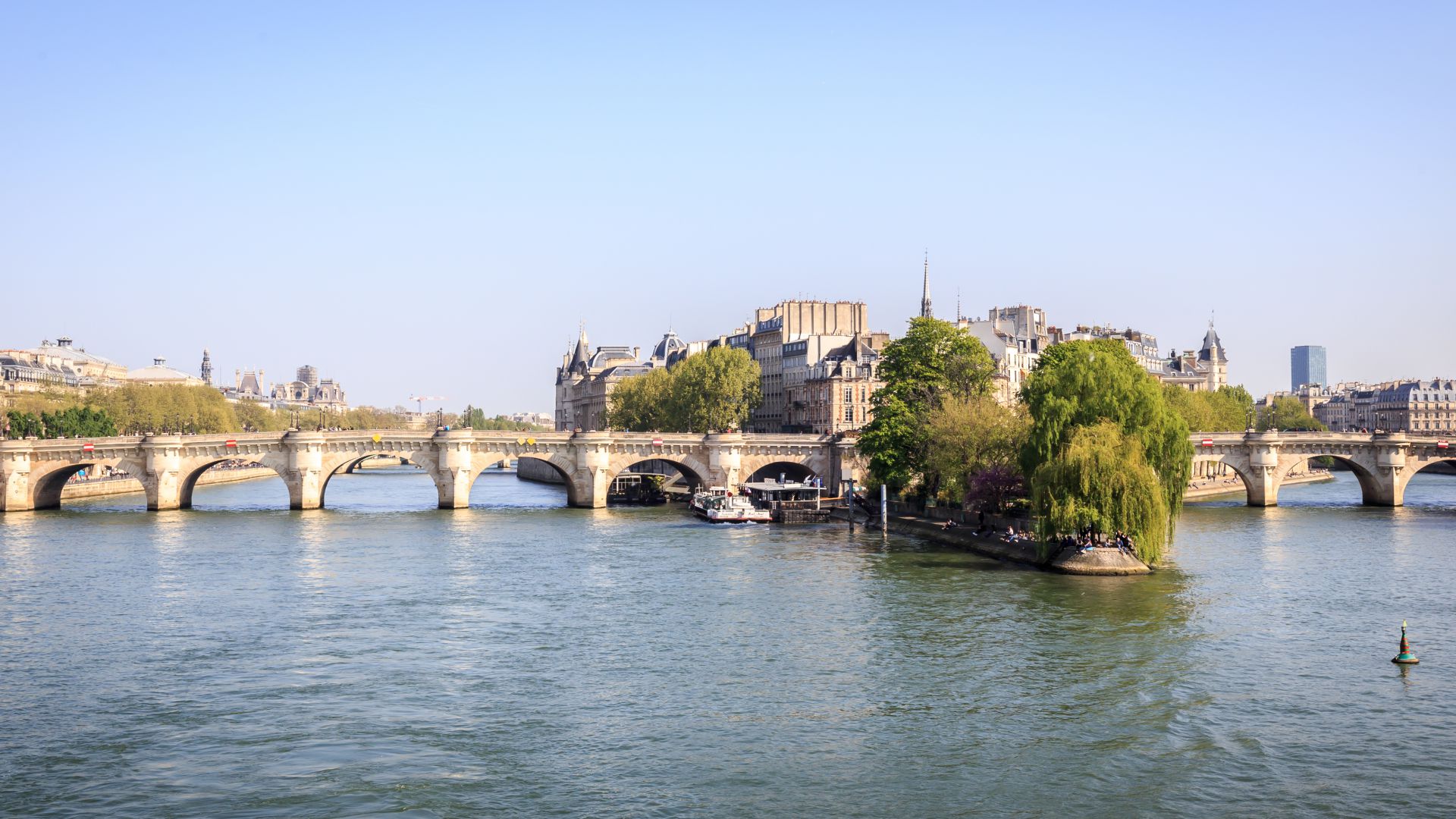 Agence immobilière Prestige Luxe Marais Paris