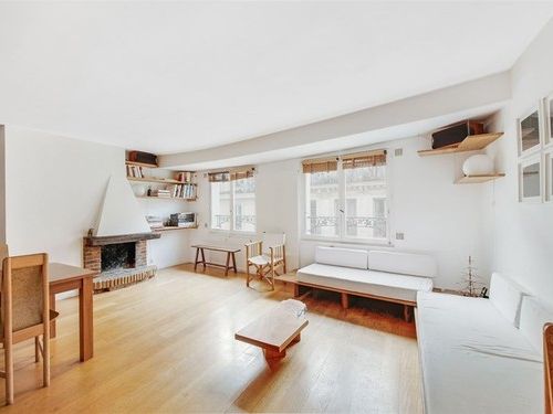 Duplex sous les toits proche de la Seine